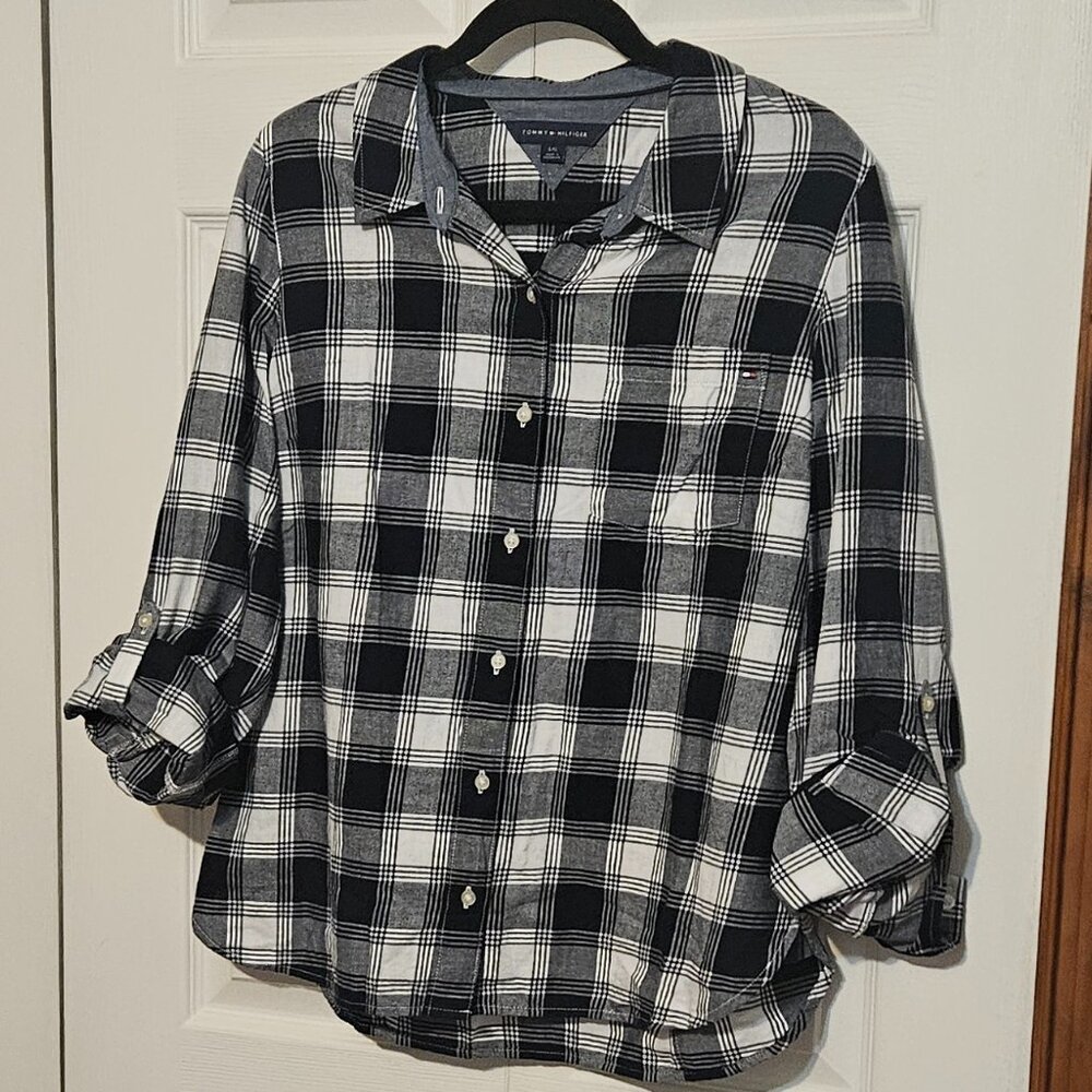 Ladies Tommy Hilfiger Button Up Size Large Flannel